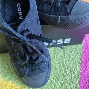 Converse Size 10.5 Only used in doors